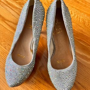 Women high heels shoes size 5.5